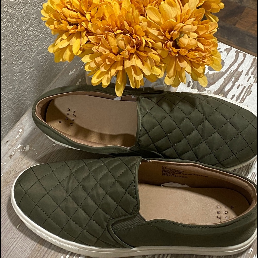 NWOT. Cute shoes. Target.